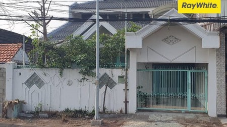 Disewakan Rumah 2 lantai di Kalibokor Selatan Surabaya