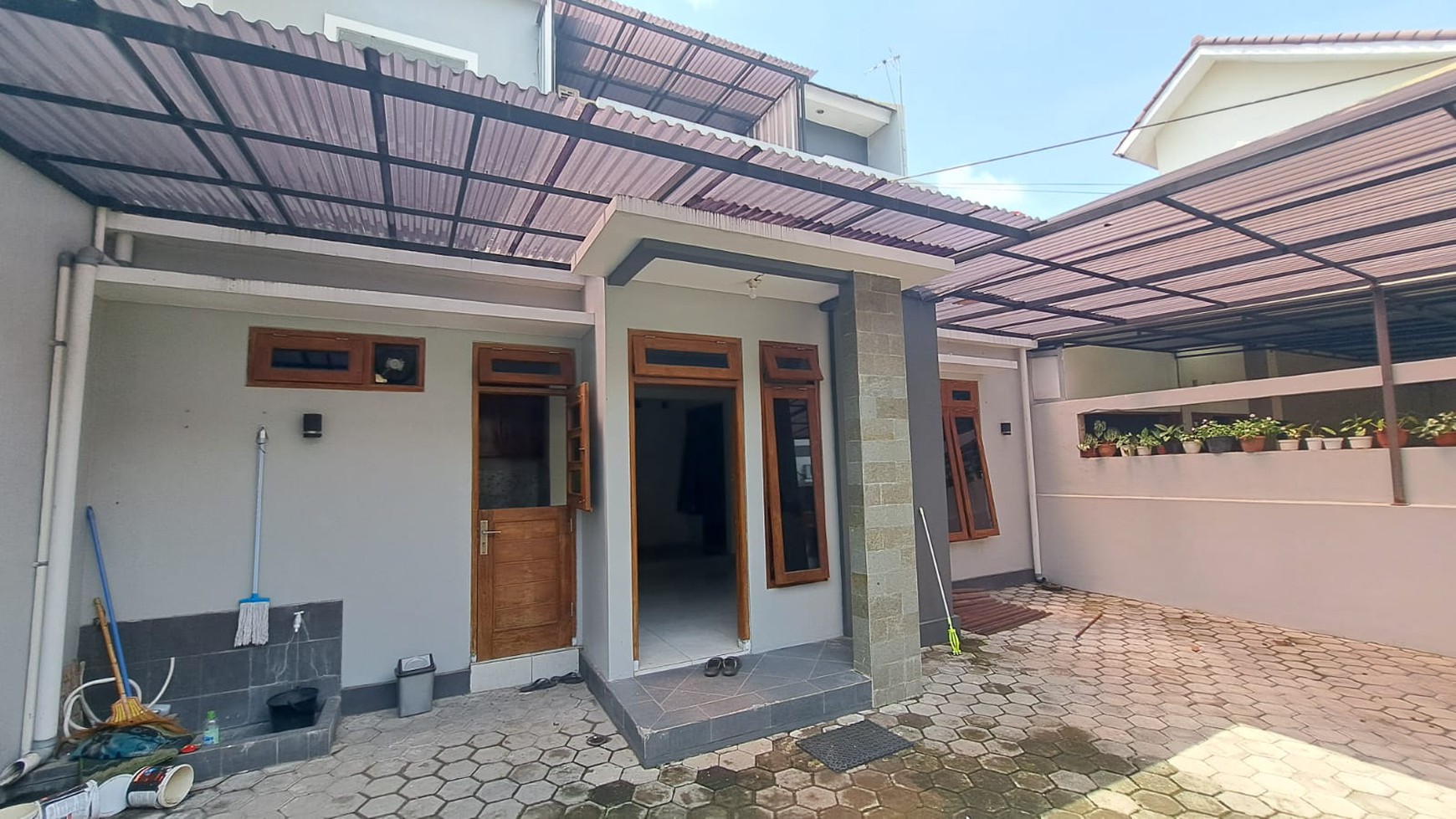 Rumah 2 Lantai Dalam Perum Citra Parigraha Ngaglik Sleman