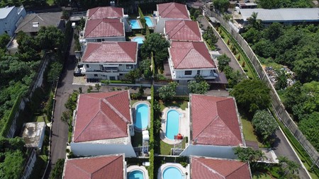 Lahan 1,68 Hektar Dengan Bonus Bangunan 6800 m2 Berupa Hunian Townhouse Strategis Di TB Simatupang Jakarta Selatan Dijual 73% NJOP 