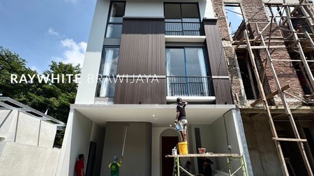 Brand New Townhouse Precium Lebak Bulus Lokasi Strategis