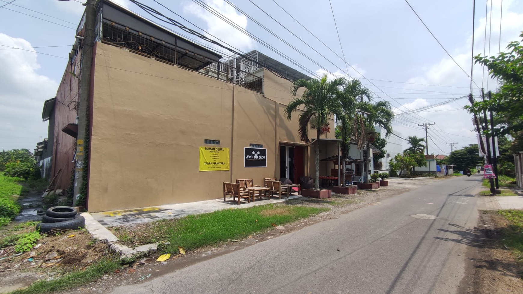 Rumah Tinggal & Ruang Usaha Dalam Perum Graha Yasa Sewon Bantul