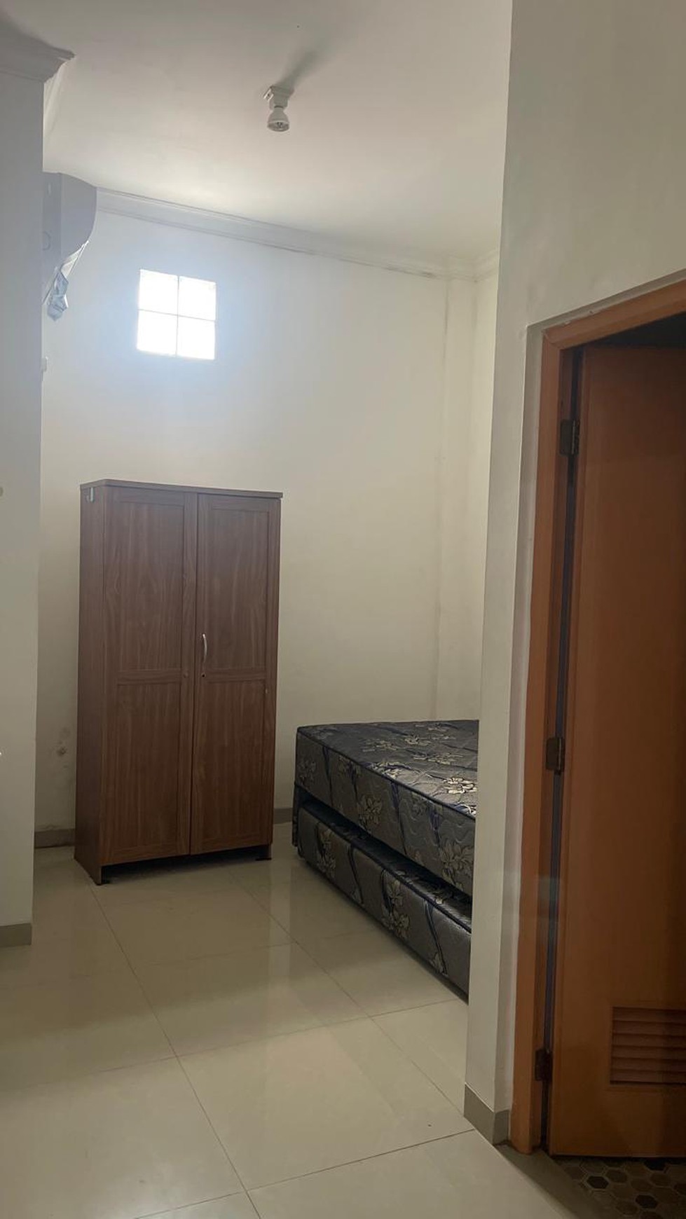 Di Jual  Rumah Kost di Jl Cempaka Putih  Tengah II Senen Jakarta Pusat 