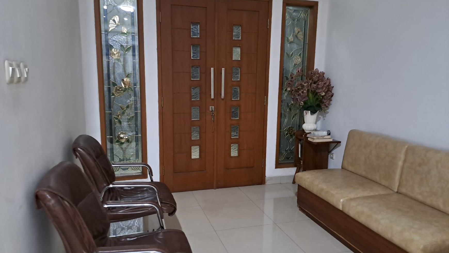 Dijual rumah tinggal di Taman Bougenville Jati Bening Bekasi