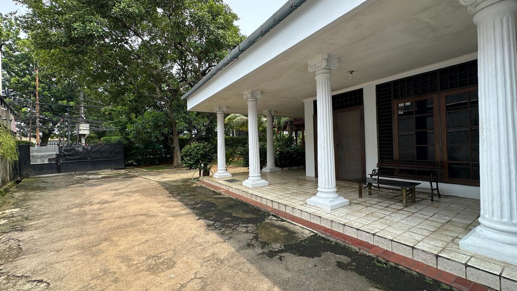 Rumah Asri Lebak Bulus