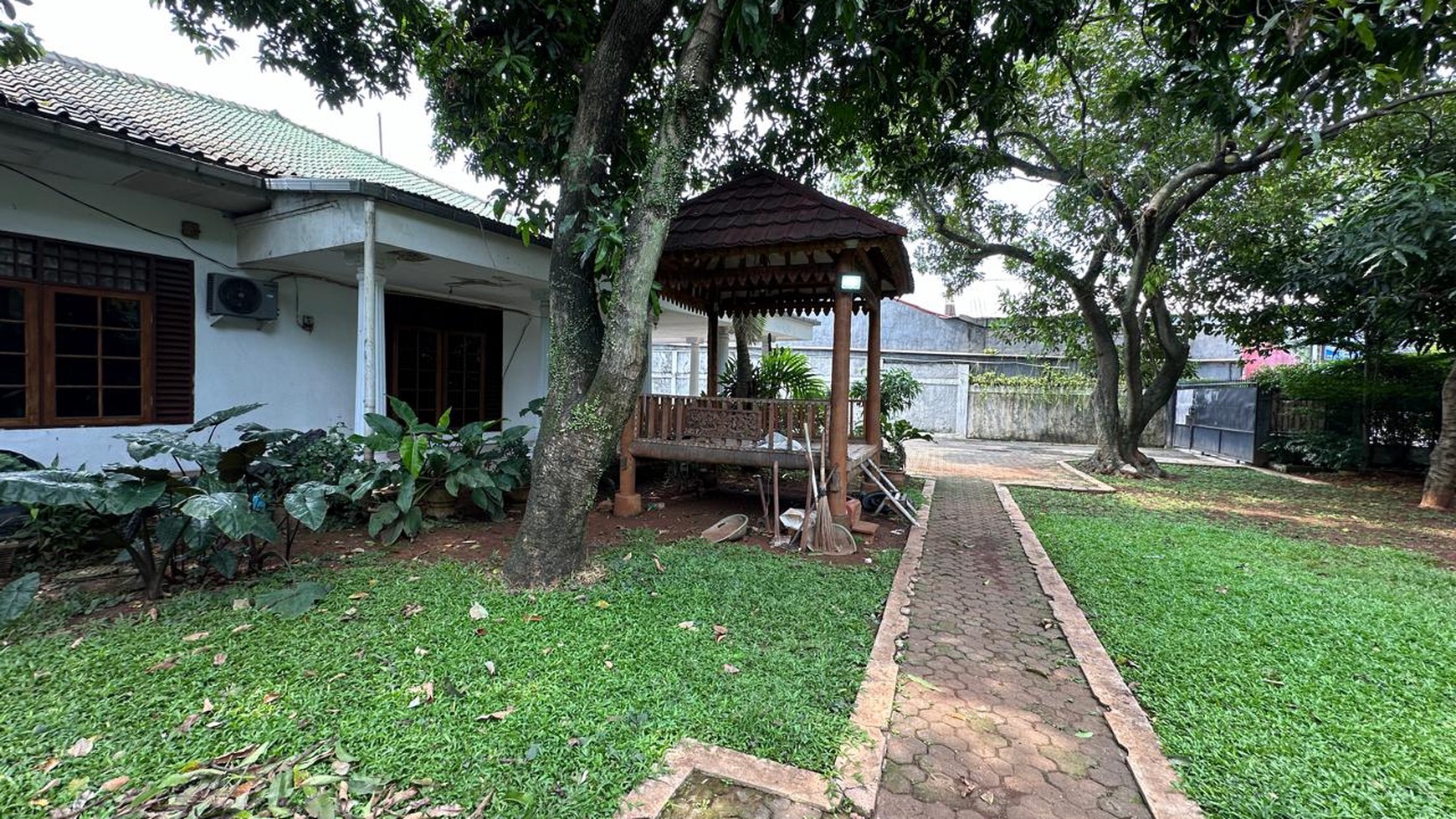 Rumah Asri Lebak Bulus