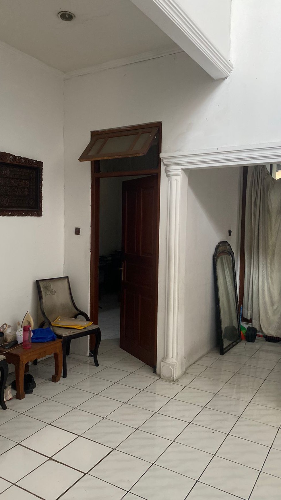 Di Jual  Rumah lama di  Jl Abdul Majid  Cipete Selatan Jakarta Selatan 