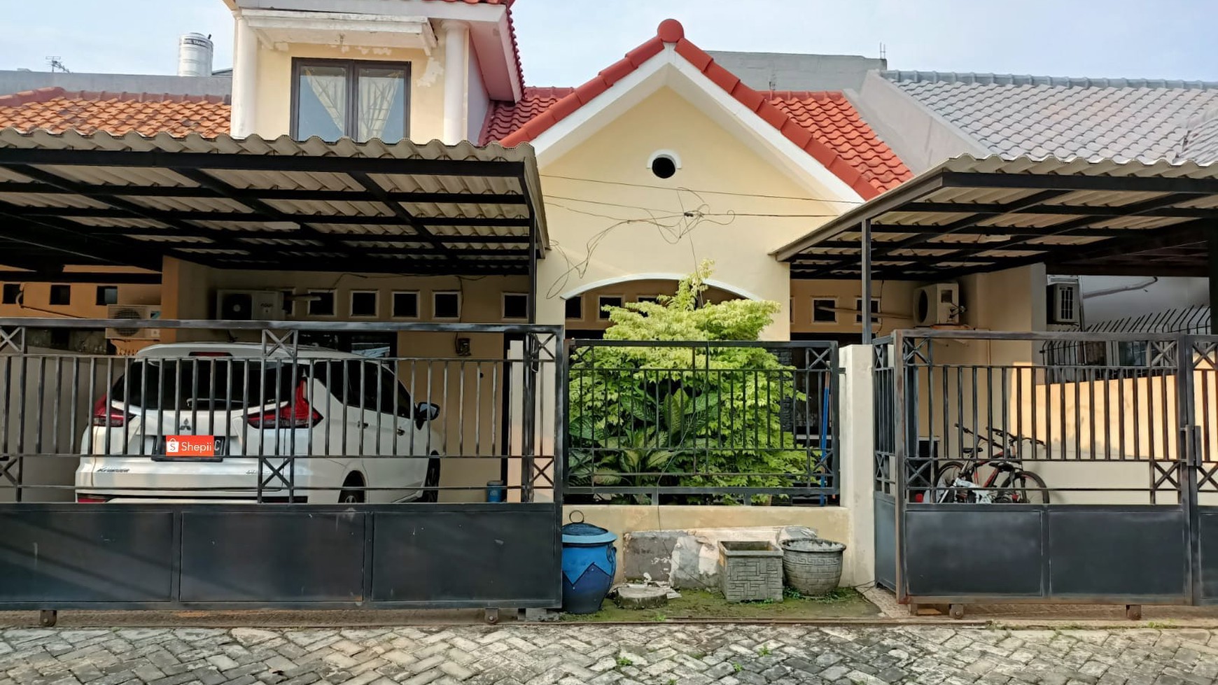 Dijual Rumah Siap Huni di Babatan Pratama WIyung Surabaya