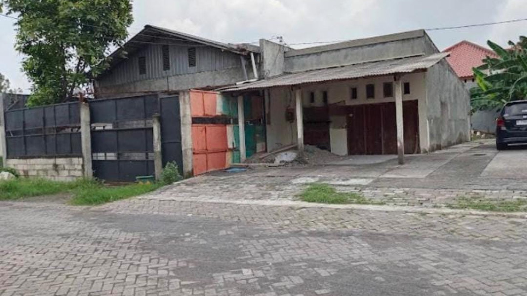 Dijual Rumah Gudang Hitung Tanah di Gayungsari Surabaya Selatan