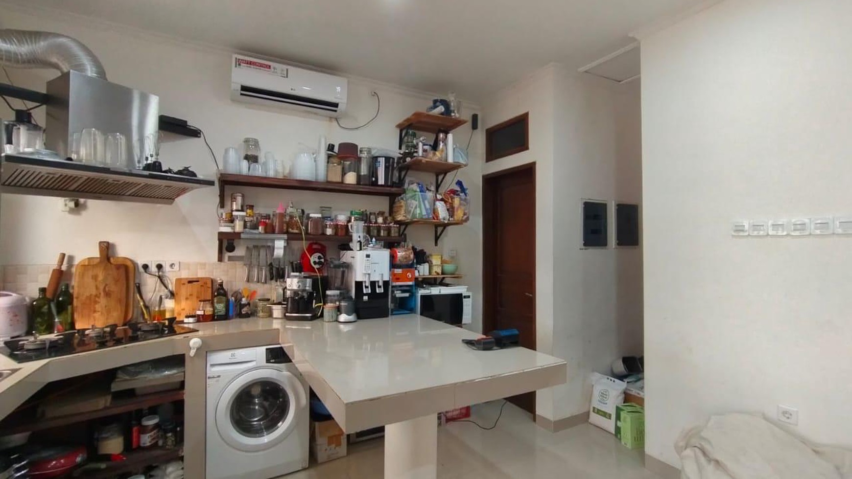 Yearly Rental - Modern 2-Bedroom House for Annual Rent in Secure Kerobokan Complex