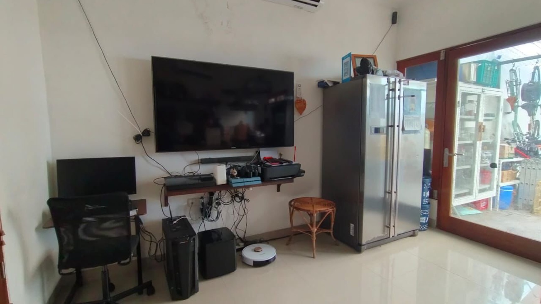 Yearly Rental - Modern 2-Bedroom House for Annual Rent in Secure Kerobokan Complex