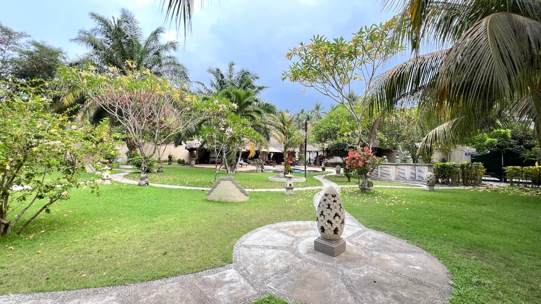 Charming Villa With Expansive Garden Oasis For Sale! Only 20 Mins From North Bali Airport Development Plan!