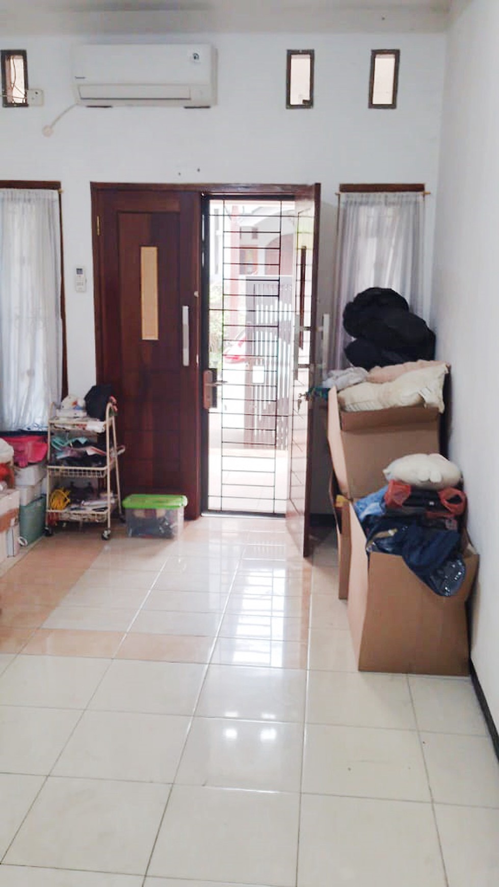 Rumah Bagus Siap Huni di Cornelia Residence, Graha Bintaro Jaya 