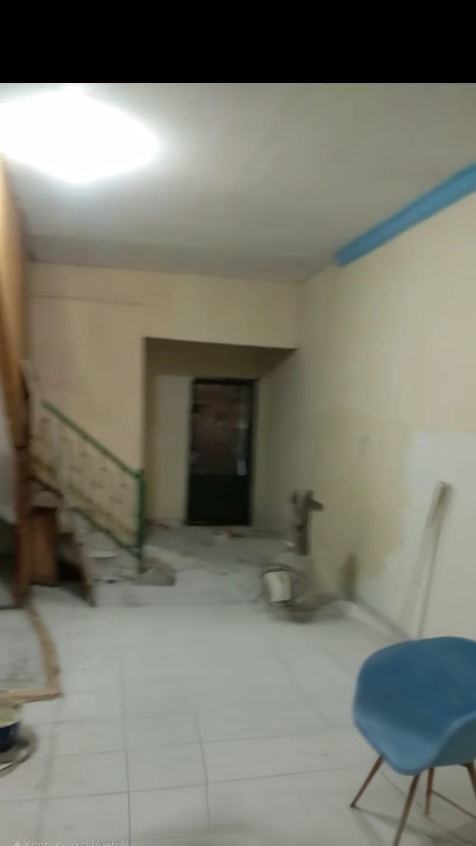 Ruko siap huni, daerah Commersil di Medan