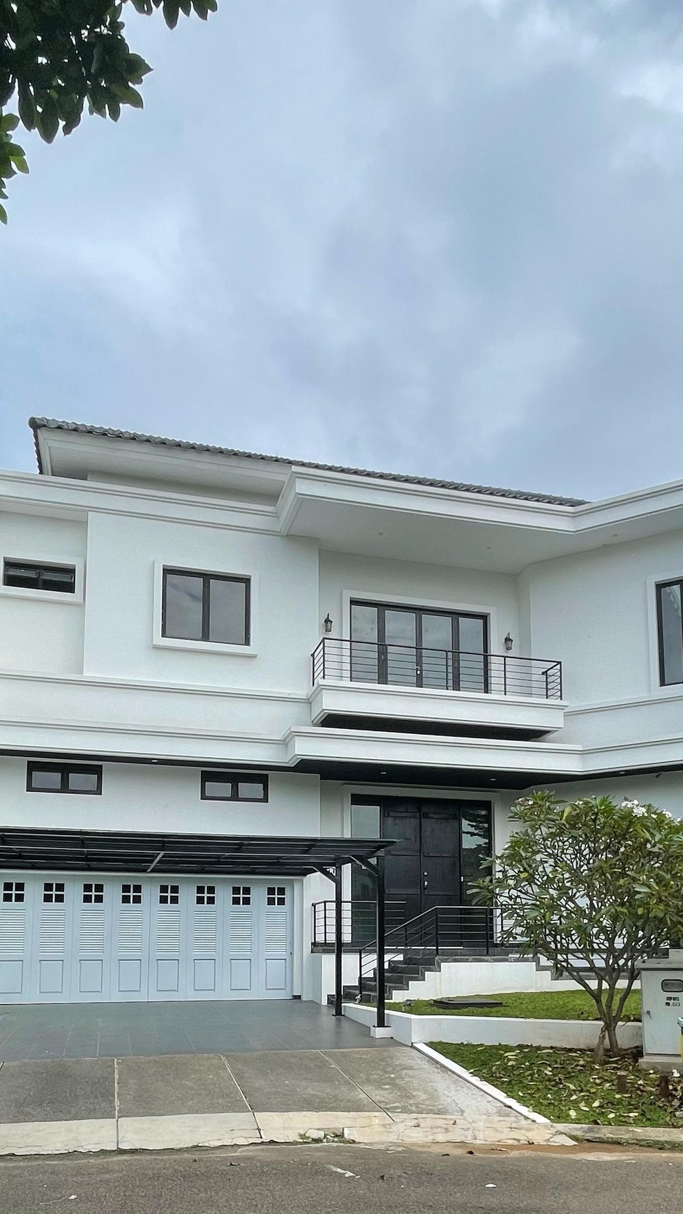 Rumah Rapih Lokasi bagus di Alam Sutera