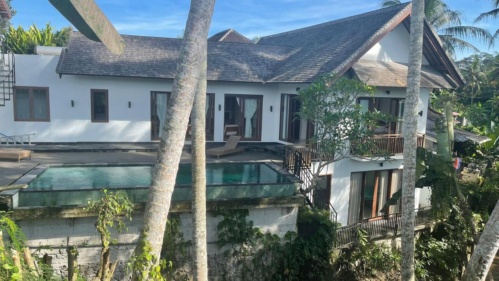 DIJUAL VILA ASRI DI BALI