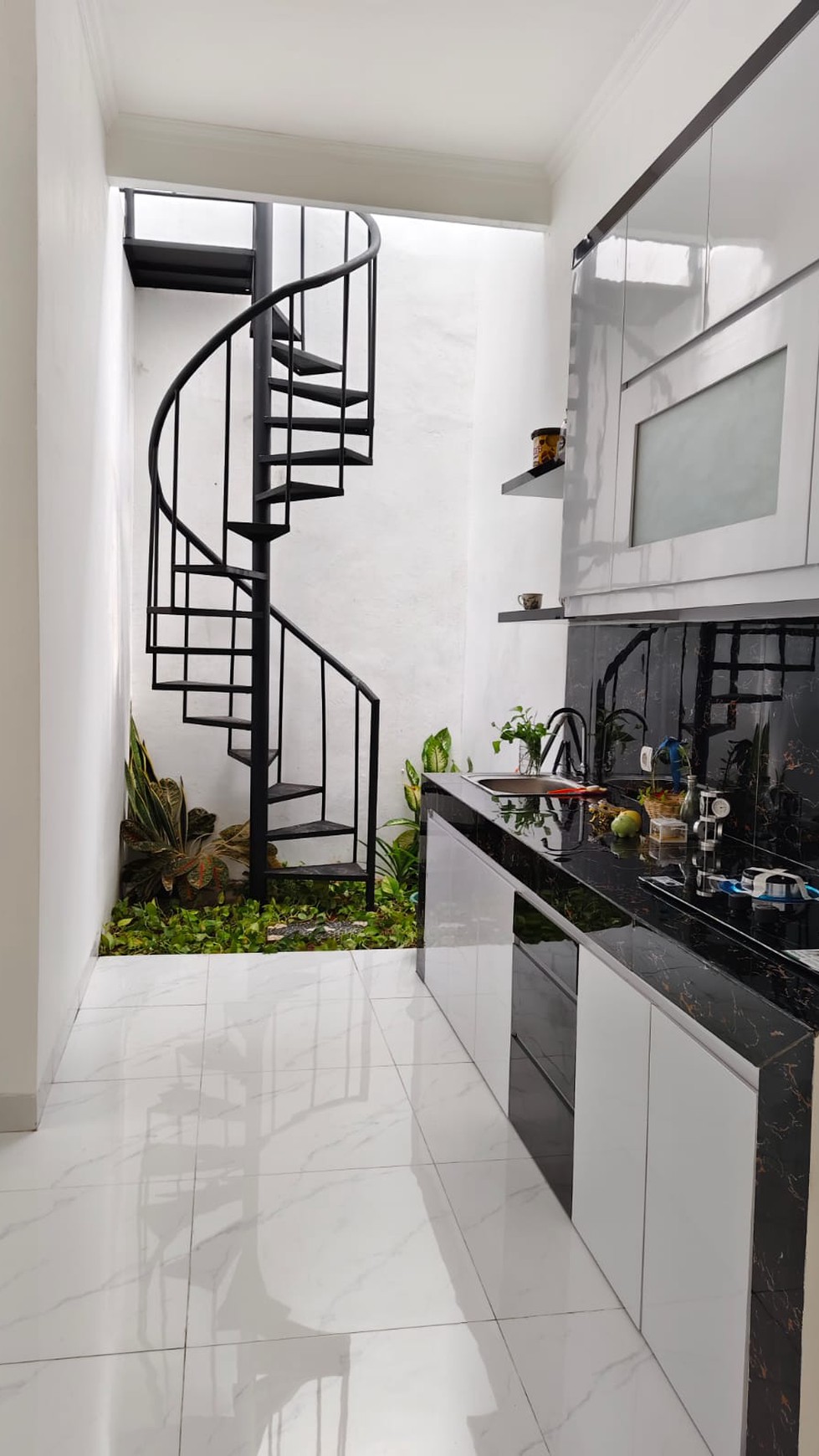 Rumah 1 lantai di Griya Loka BSD Citu, dengan dak jemur dekat Pasar Modern
