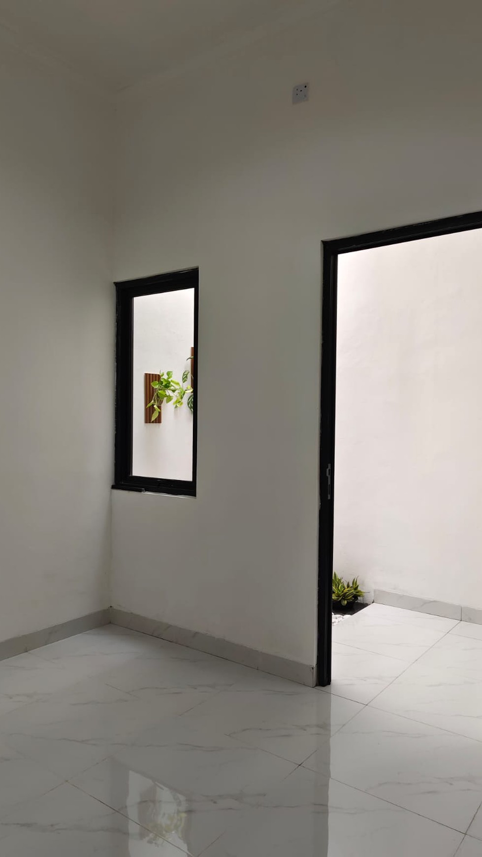 Rumah 1 lantai di Griya Loka BSD Citu, dengan dak jemur dekat Pasar Modern