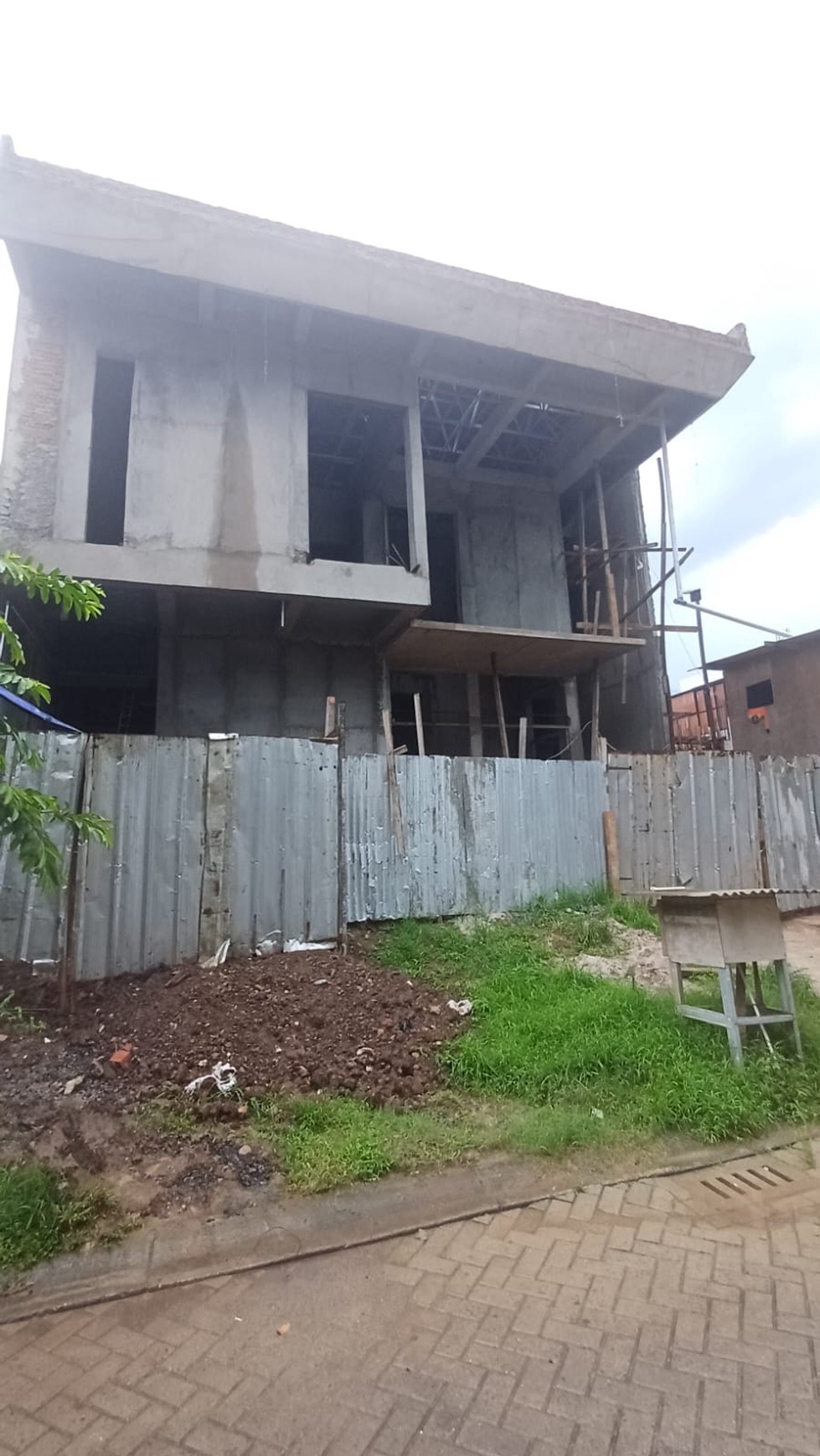 Rumah dalam Cluster Premium Bintaro Jaya Sektor 7 & Hunian Nyaman