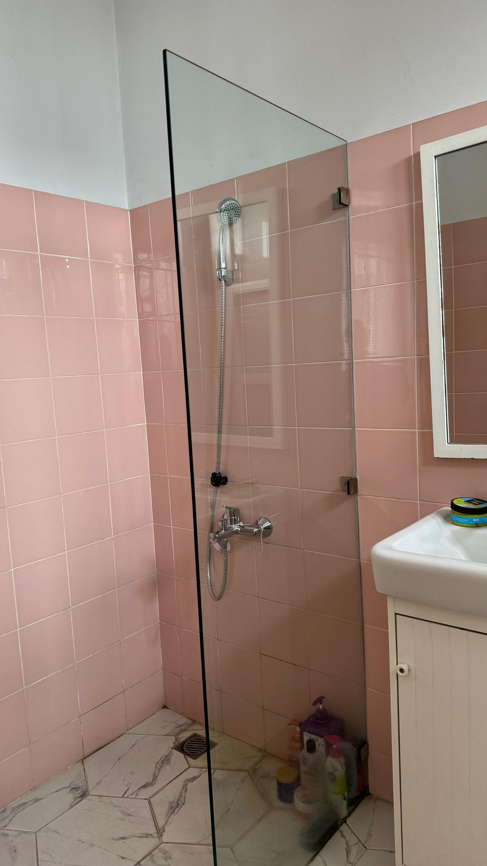 Townhouse modern minimalis private pool pejaten kemang lokasi sangat strategis dekat AIS pejaten 