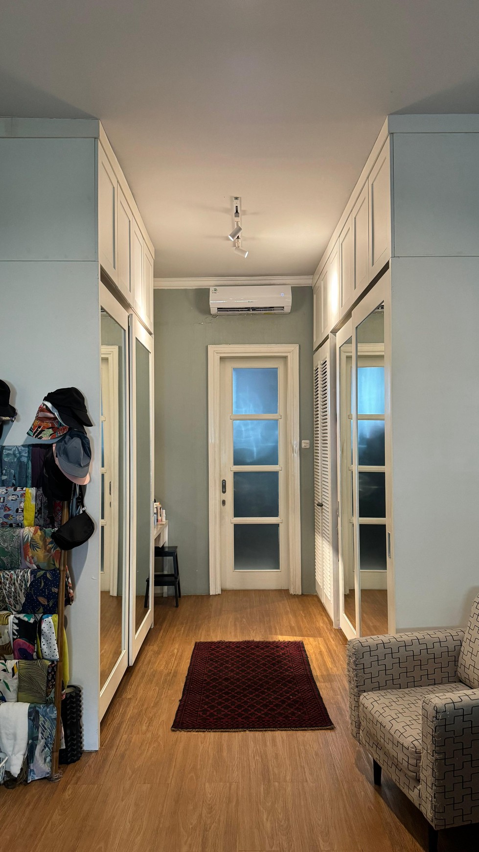 Townhouse modern minimalis private pool pejaten kemang lokasi sangat strategis dekat AIS pejaten 