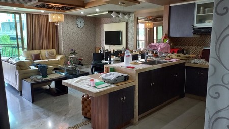 Apartment 3BR dijual di Kondominium Regency Surabaya diatas Tunjungan Plaza