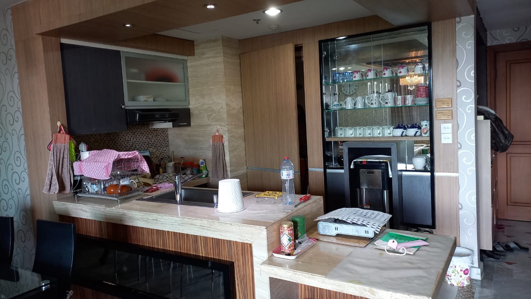Apartment 3BR dijual di Kondominium Regency Surabaya diatas Tunjungan Plaza