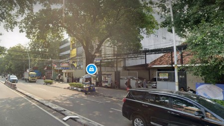 Rumah lama di pingir jalan besar, bisa buat usaha atau binis  