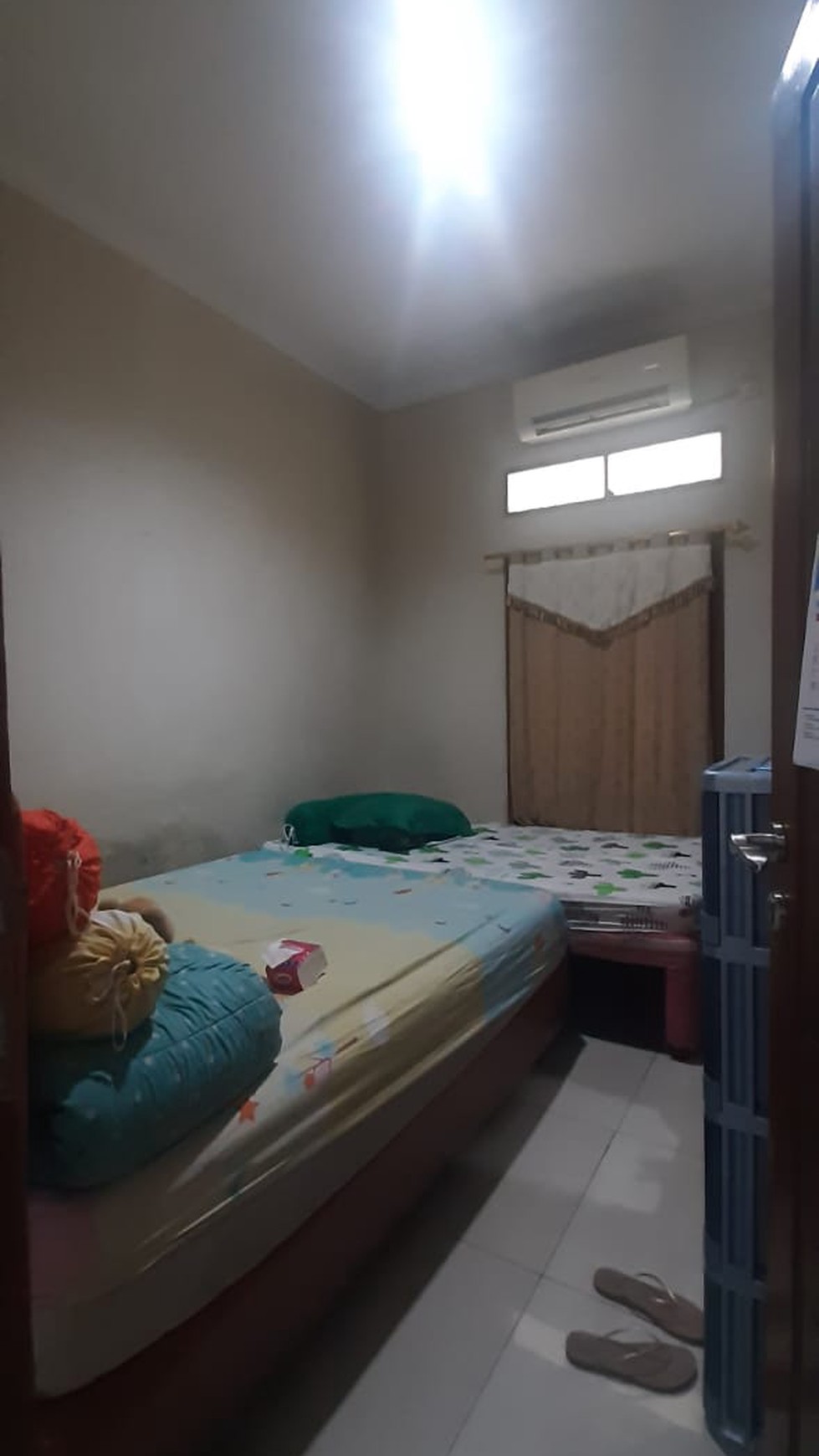 Rumah kompleks dekat dg tempat usaha di Harapan Kita Karawaci Tangerang....