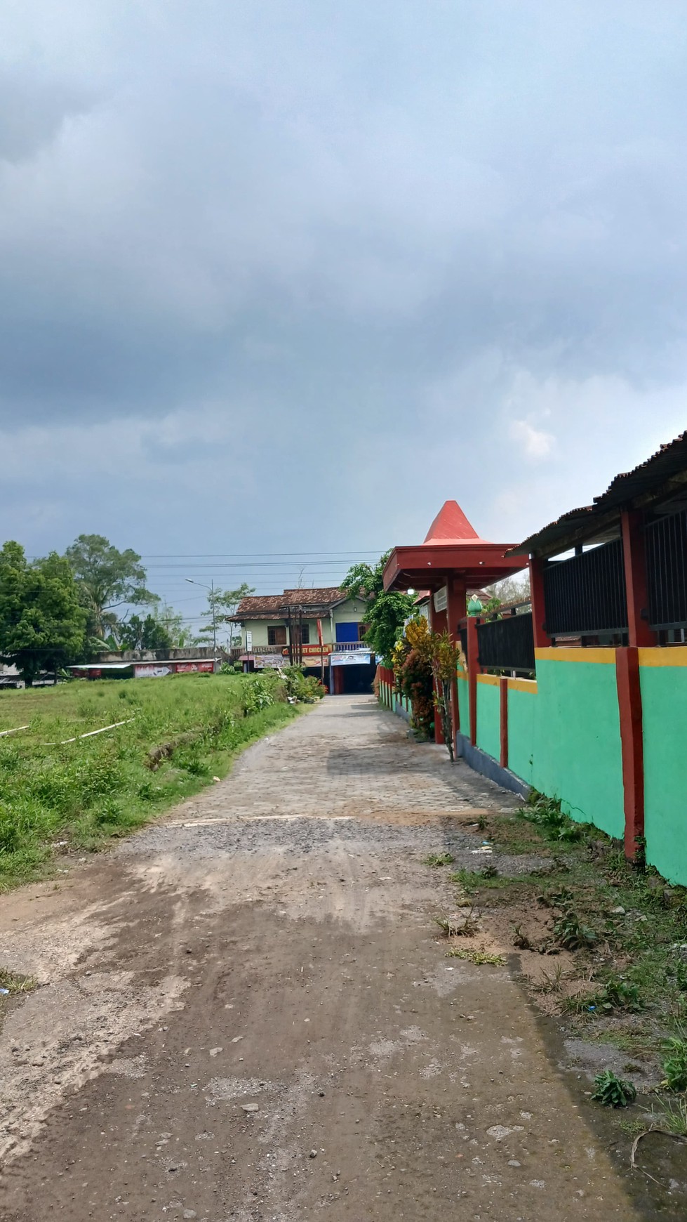 Tanah Luas 993 Meter Persegi Lokasi Dekat SMPN 2 Turi Sleman