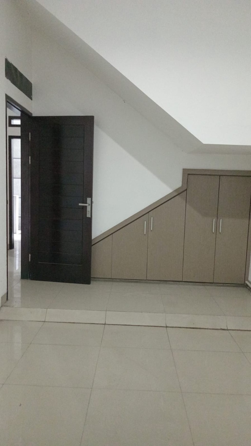 Rumah Baru Minimalis 2 Lantai di Turangga Kec Lengkong Bandung (Area Nama Alat Musik) 