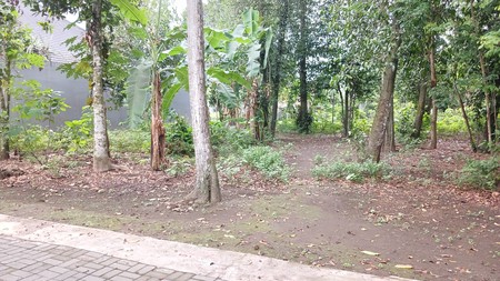 Tanah Luas 722 Meter Persegi Lokasi Nglempong Ngaglik Sleman 
