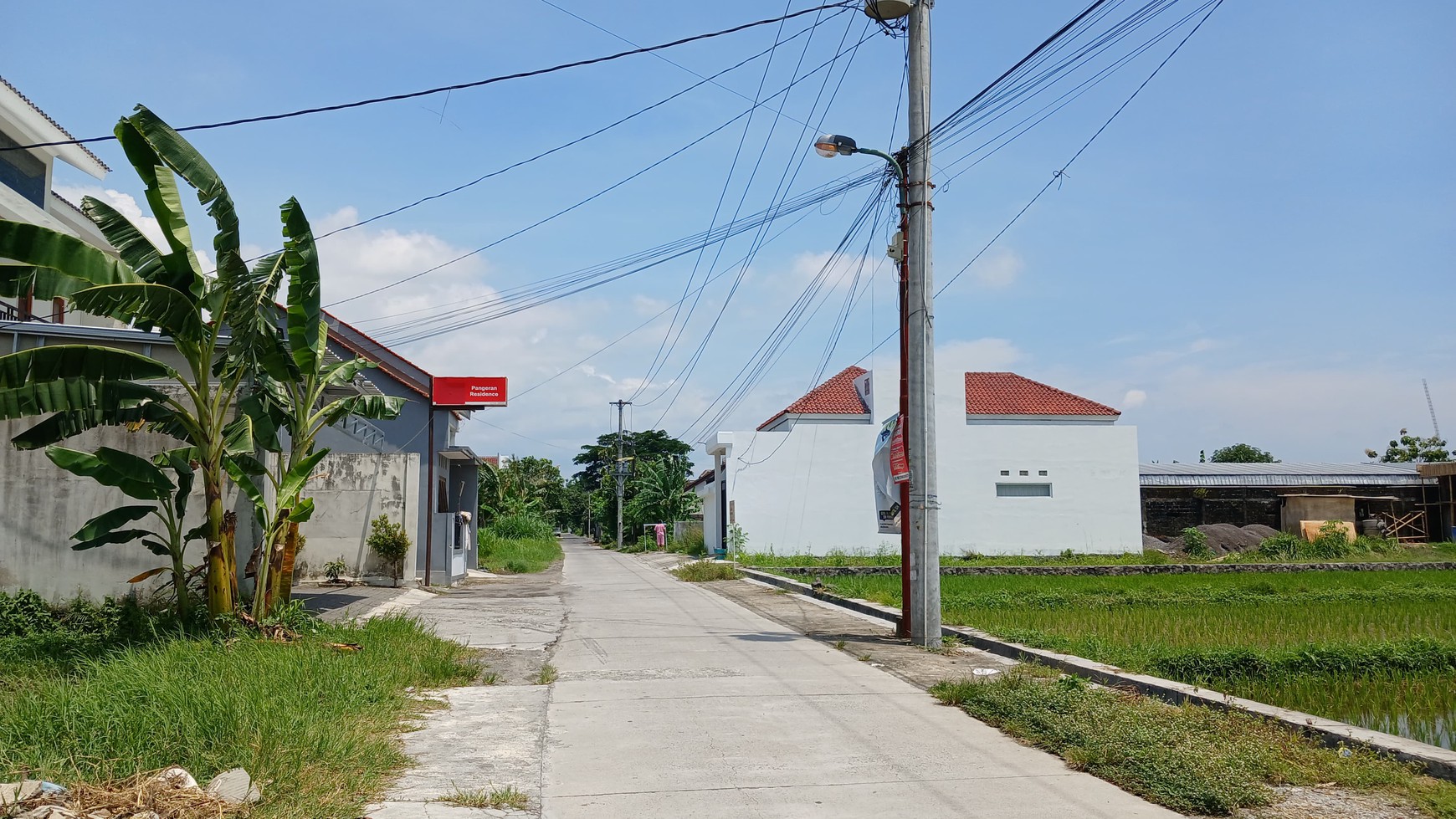 Rumah Furnish 2 Lantai Lokasi Strategis di Dekat RS Hermina