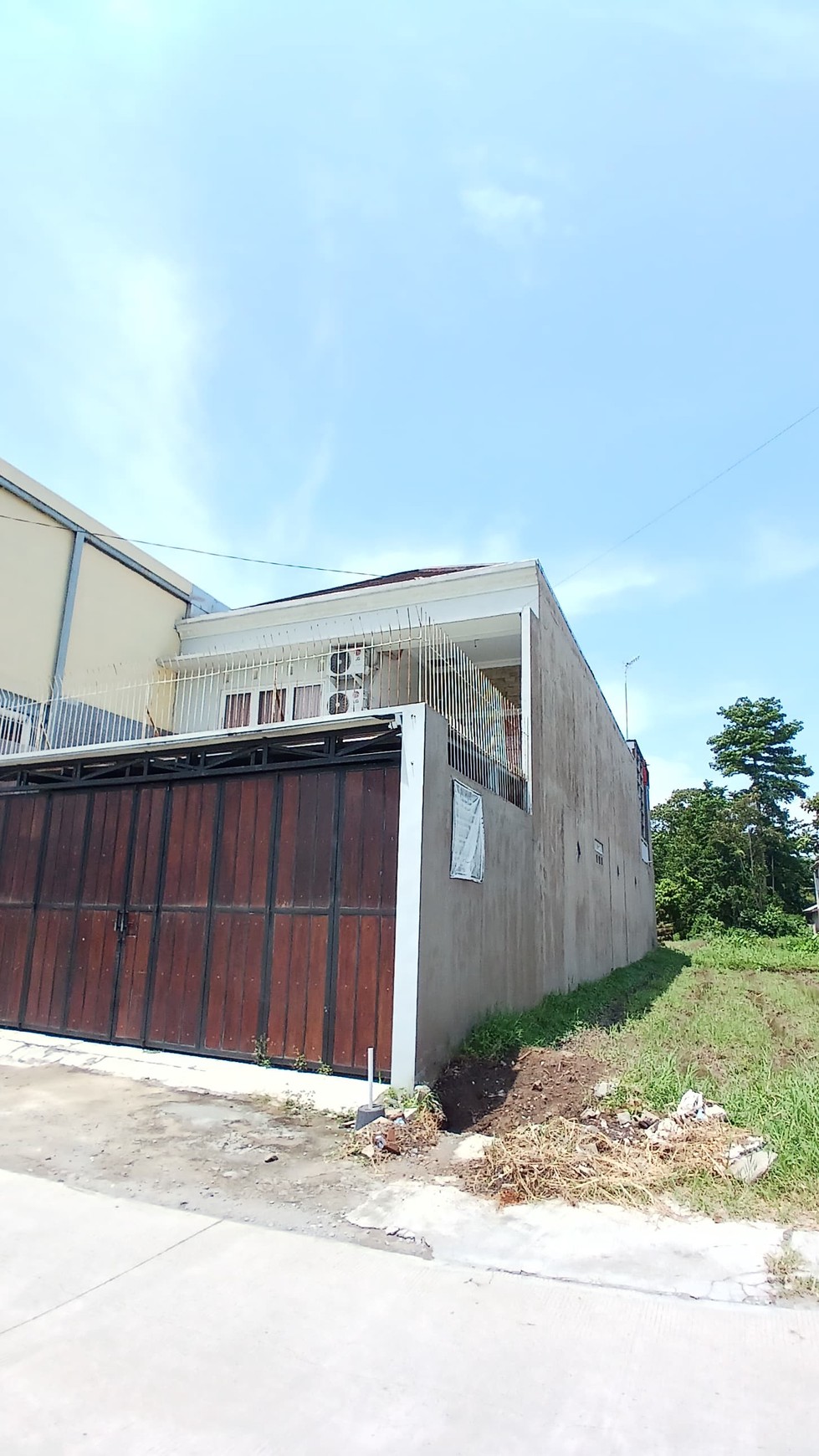 Rumah Furnish 2 Lantai Lokasi Strategis di Dekat RS Hermina