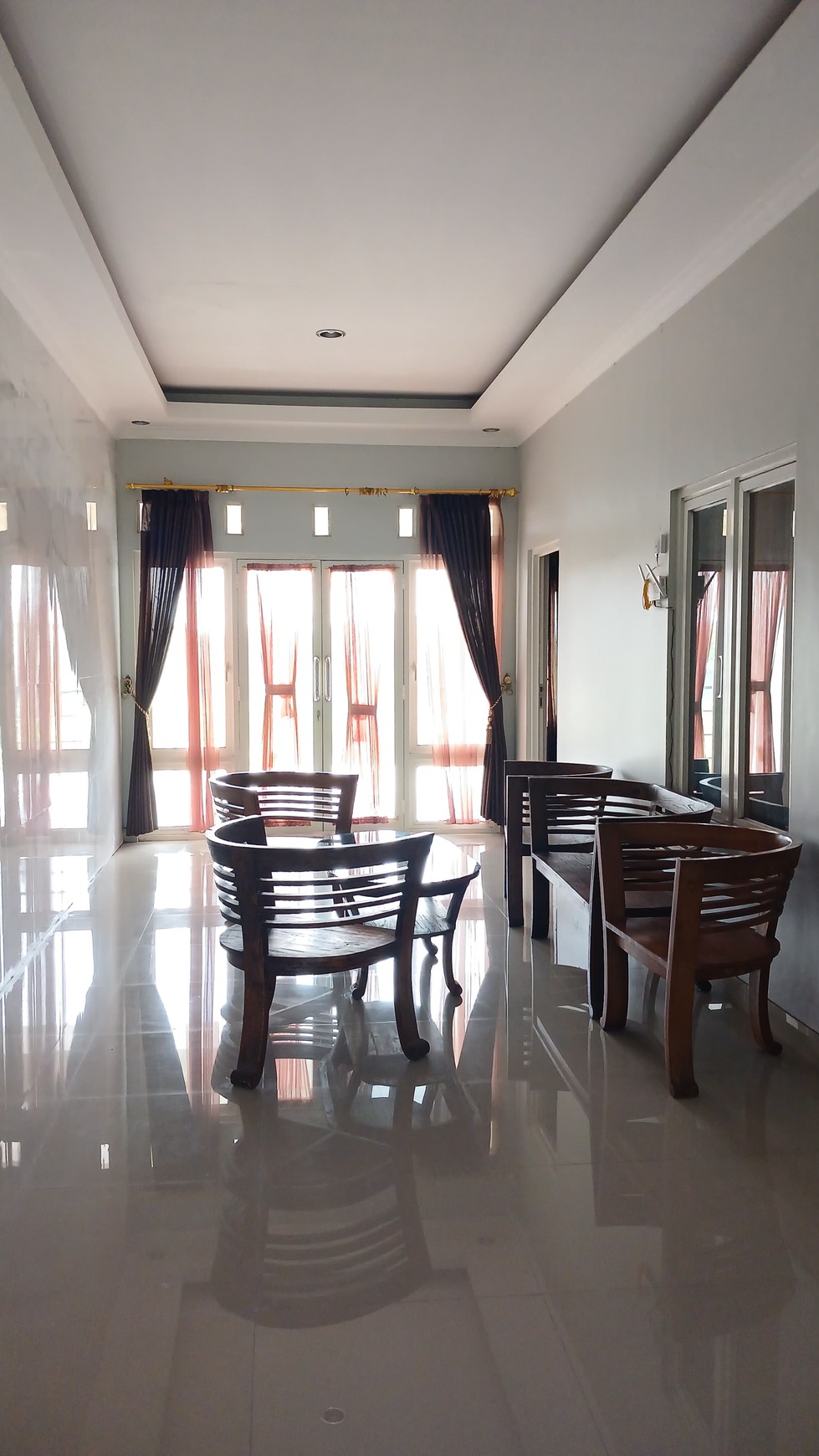 Rumah Furnish 2 Lantai Lokasi Strategis di Dekat RS Hermina