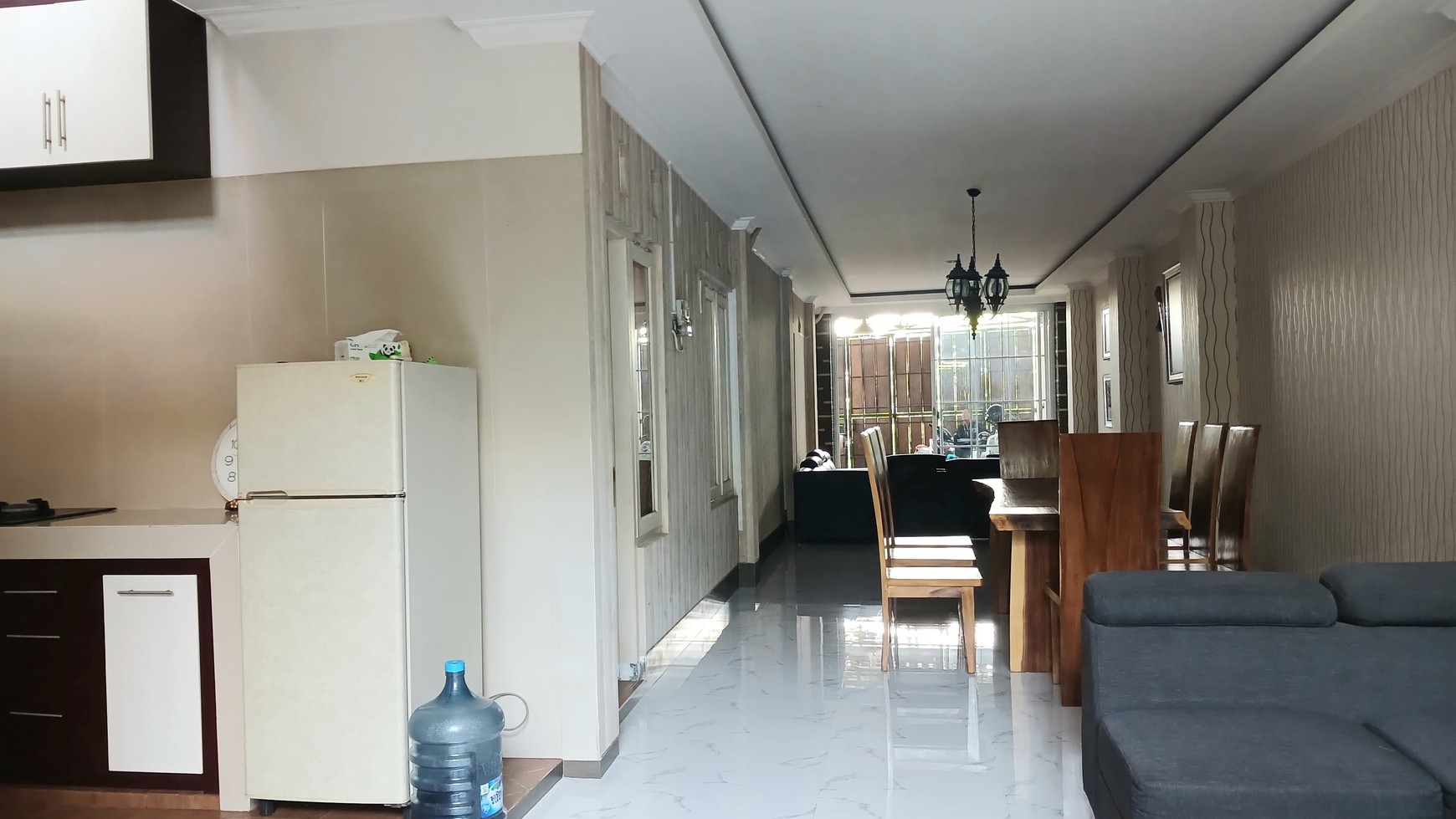 Rumah Furnish 2 Lantai Lokasi Strategis di Dekat RS Hermina