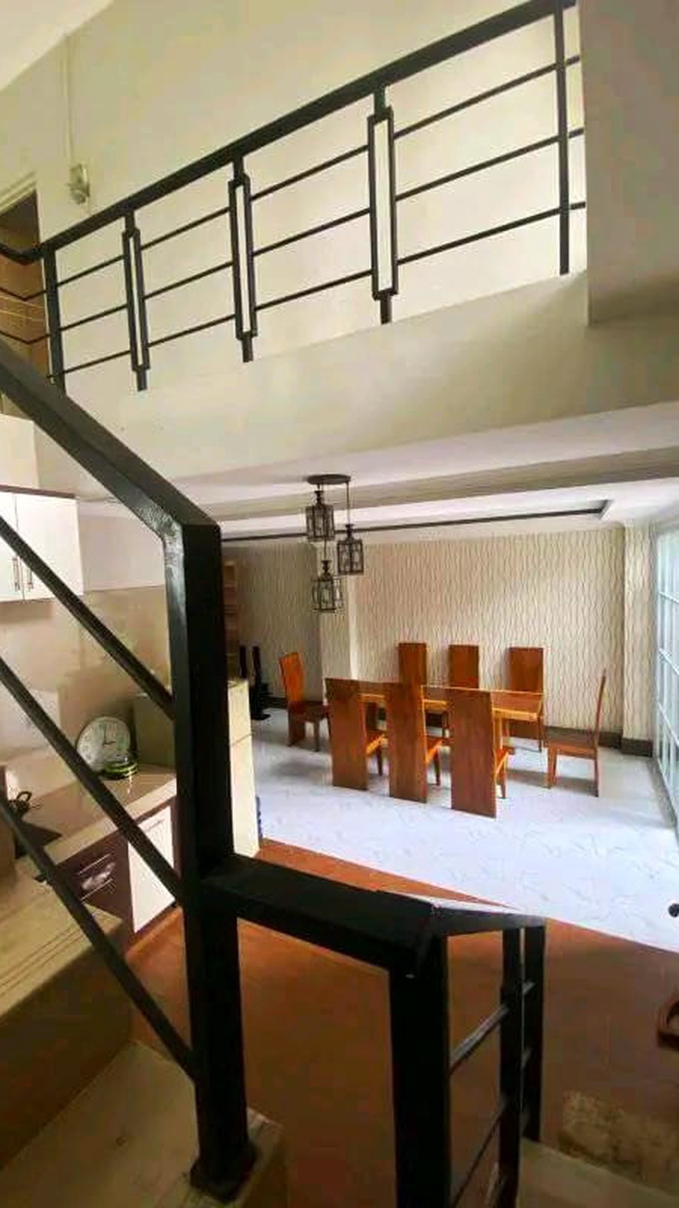 Rumah Furnish 2 Lantai Lokasi Strategis di Dekat RS Hermina