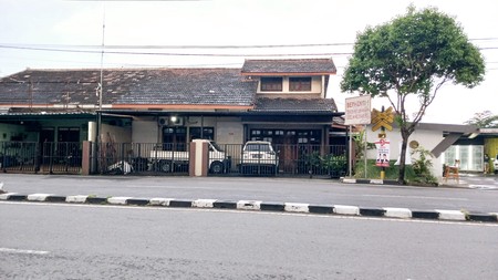 Rumah 2 Lantai Lokasi Premium di Kawasan Bisnis Jalan HOS Cokroaminoto 