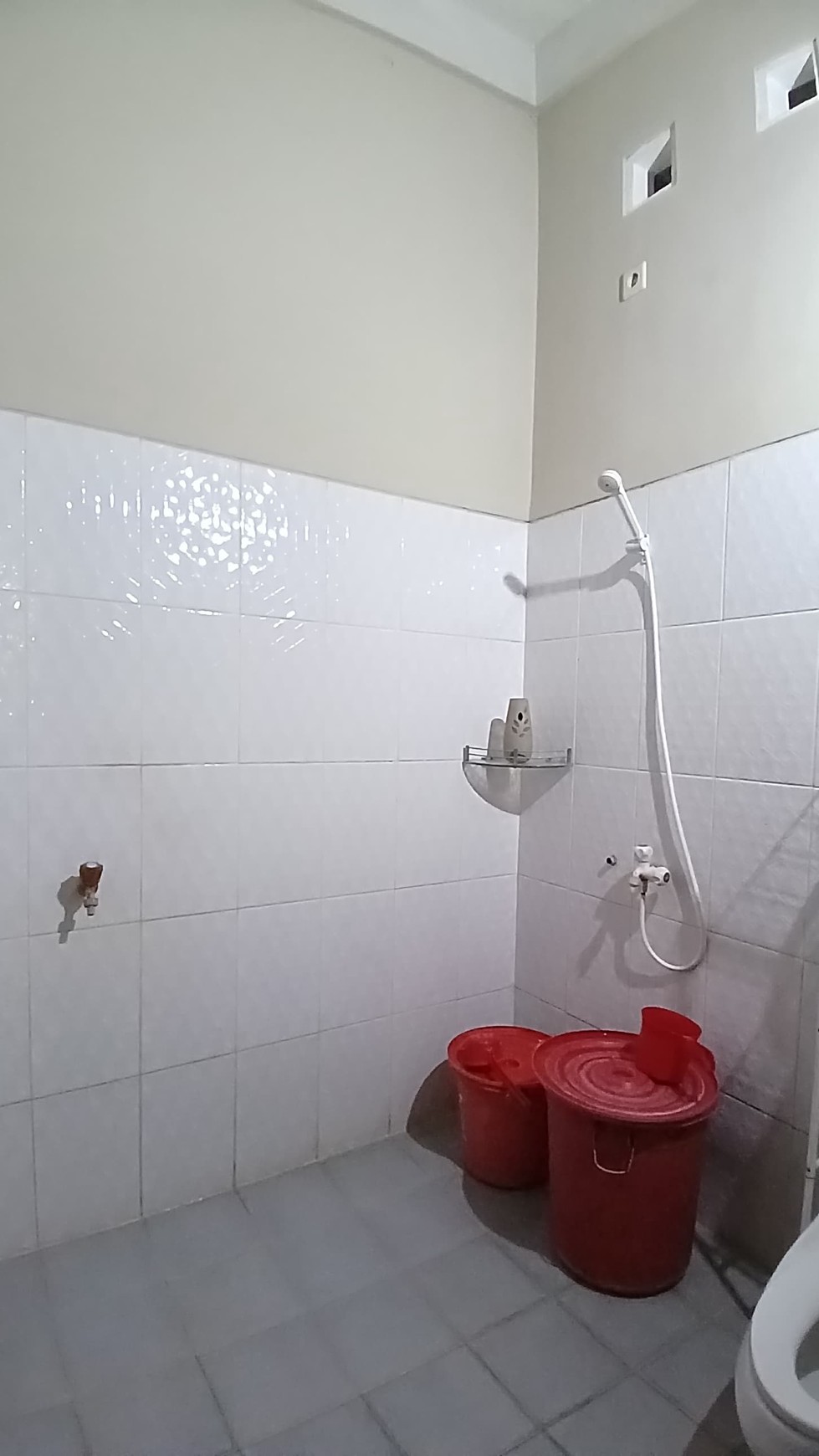 Rumah 2 Lantai Lokasi Premium di Kawasan Bisnis Jalan HOS Cokroaminoto