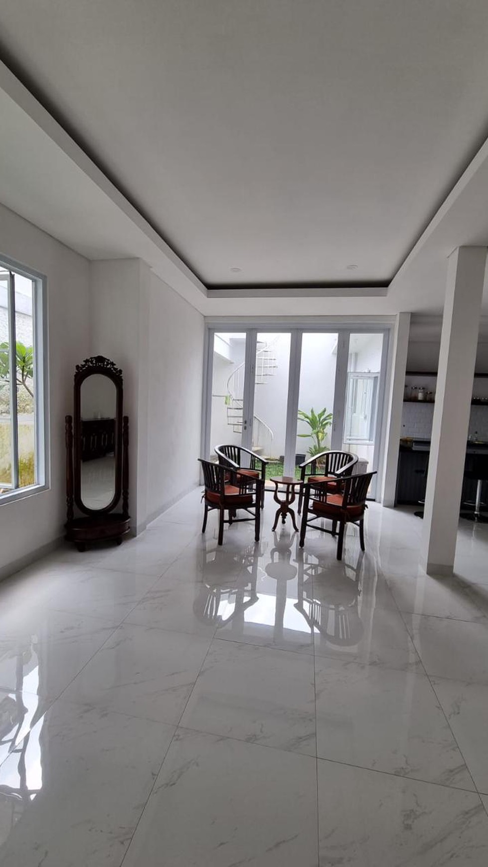 Rumah Hitung Tanah Area Cipete