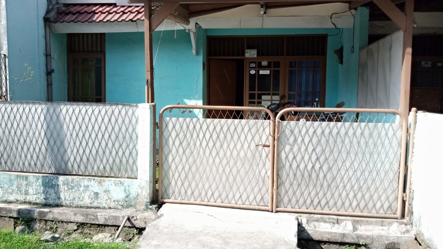 Disewakan rumah hunian di villa regency 2 tangerang banten