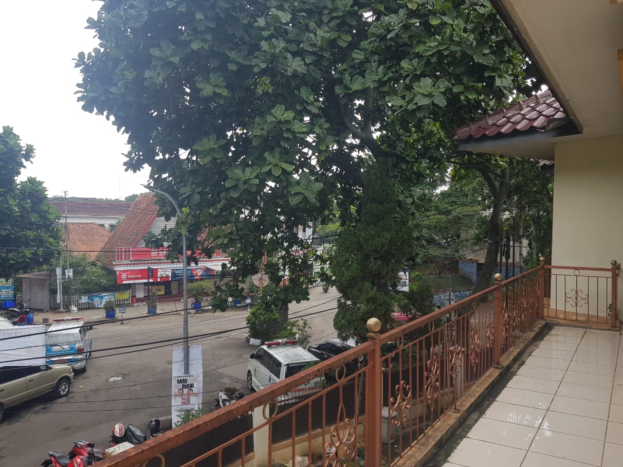 Rumah Keluarga Besar di Sayap Dago dekat Lapangan Gasibu Bandung