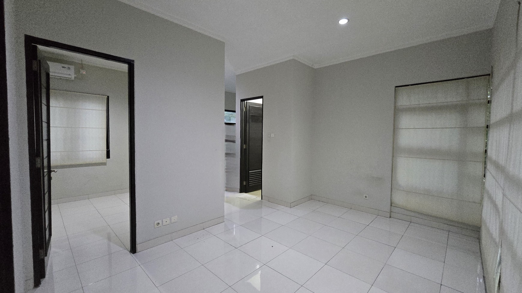 Rumah Bagus Siap Huni di Emerald Residence, Bintaro Jaya, Sektor 9