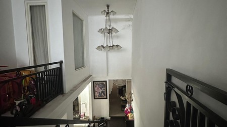 JUAL RUMAH 2 LANTAI RAYA MANYAR SURABAYA