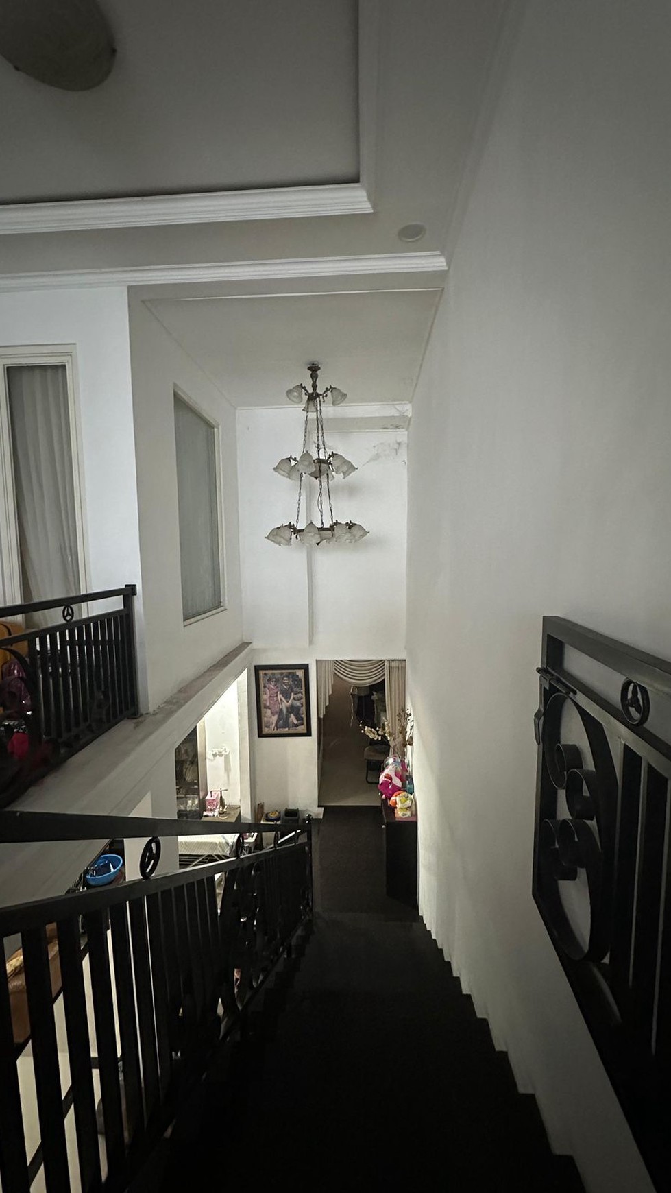 JUAL RUMAH 2 LANTAI RAYA MANYAR SURABAYA