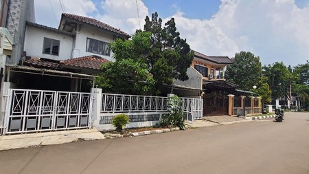 Turun Harga Rumah 2 Kavling di Taman Laguna Cibubur