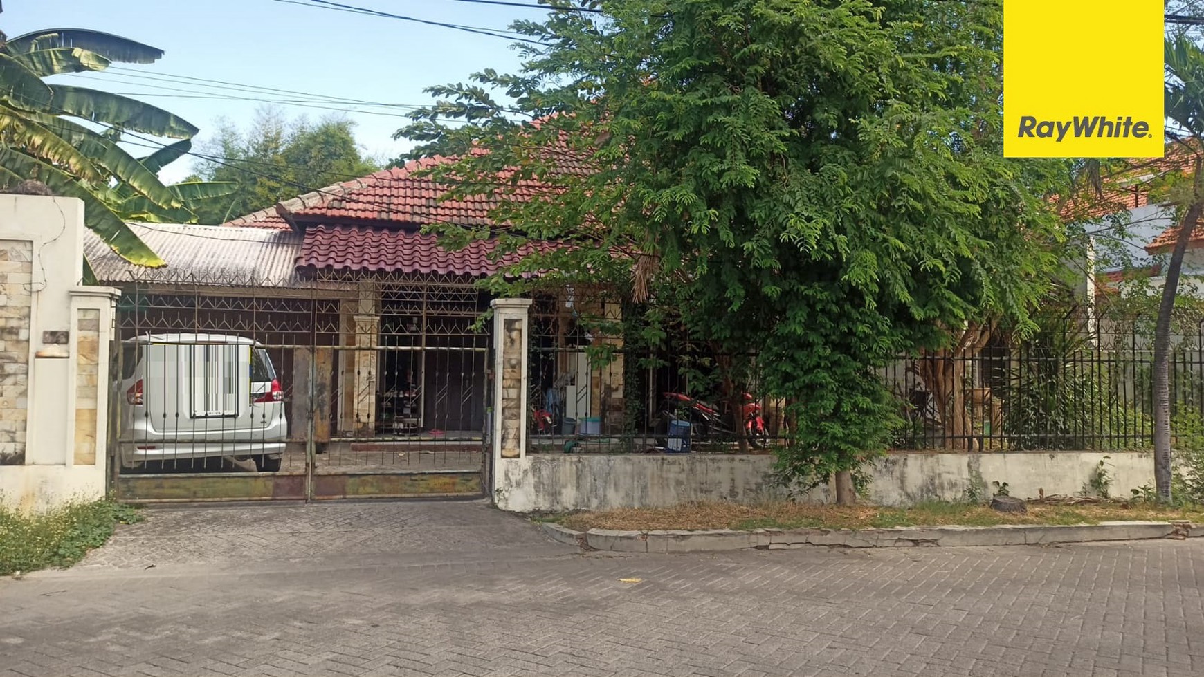 Dijual Rumah SHM Strategis di Jemursari Utara Surabaya