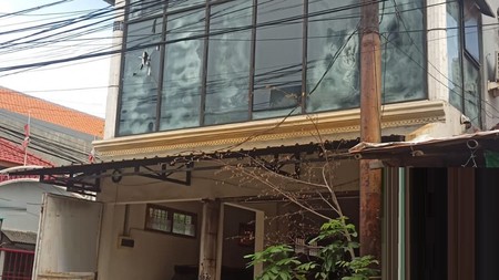 Dijual Ruko 3 lantai Strategis di Gubeng Kertajaya Surabaya