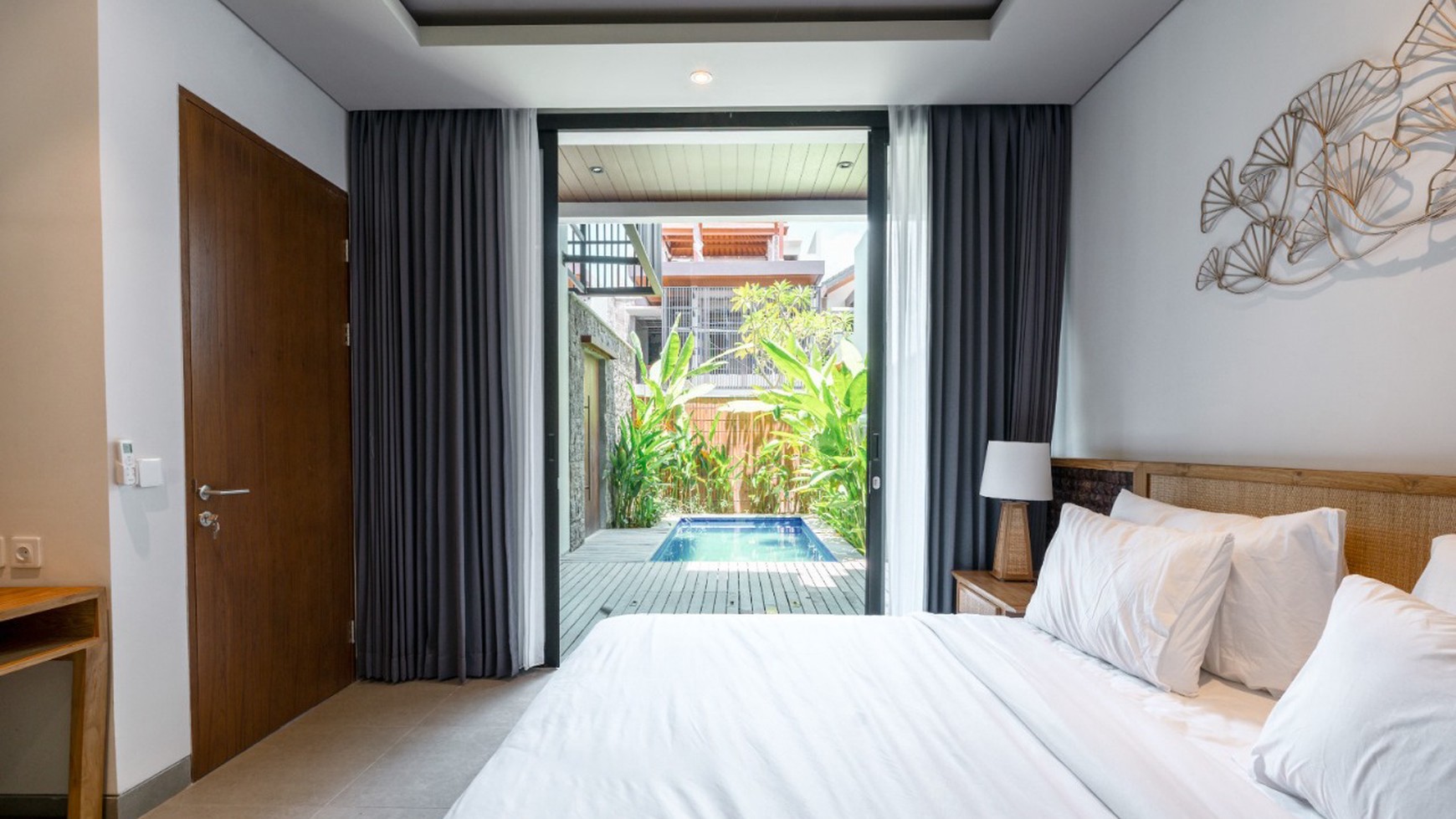 For Annual Rental - Modern villa 3 bedrooms walking distance to the beach in the heart of Canggu