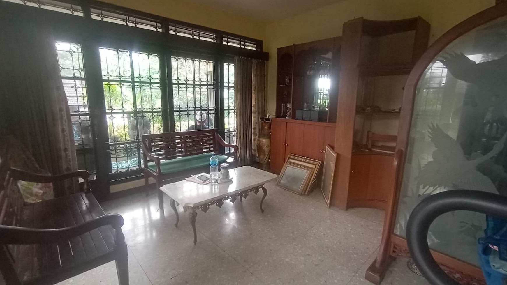 Rumah Semi Furnished di jl Abadi Bandung Utara