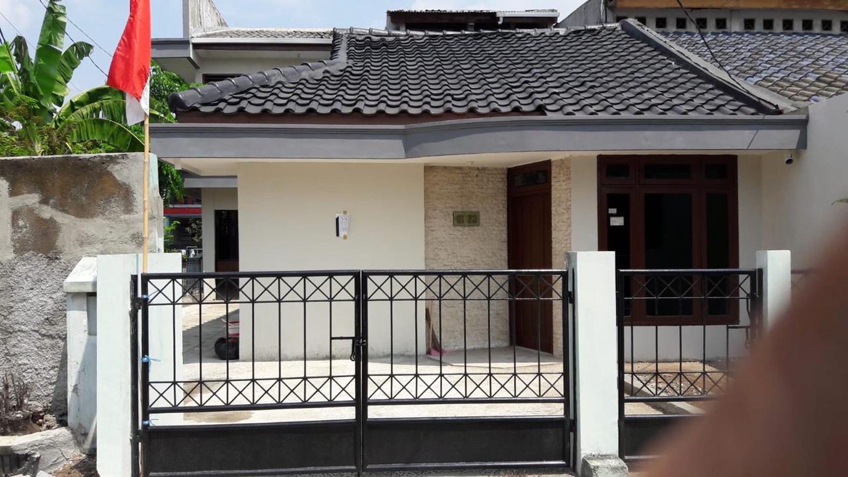 Dijual Rumah Huk Di Harapan Indah, Bekasi Barat